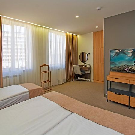 Cartez Hotel Ереван Екстериор снимка