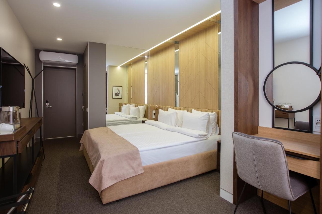 Cartez Hotel Ереван Екстериор снимка
