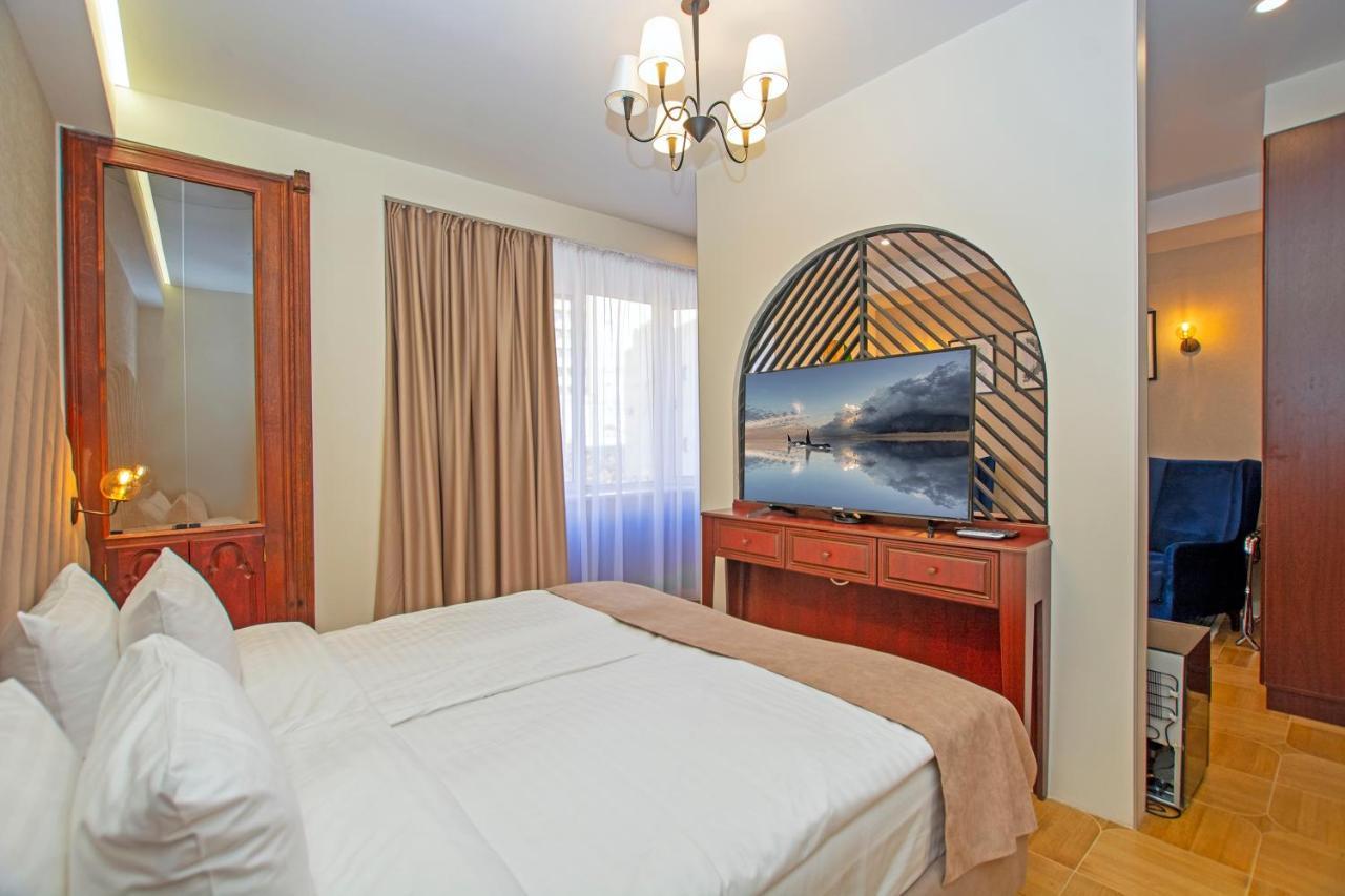 Cartez Hotel Ереван Екстериор снимка
