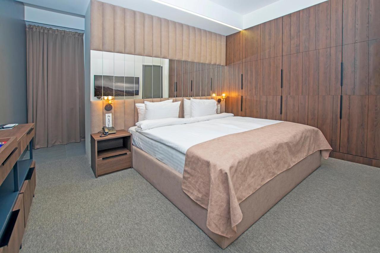 Cartez Hotel Ереван Екстериор снимка